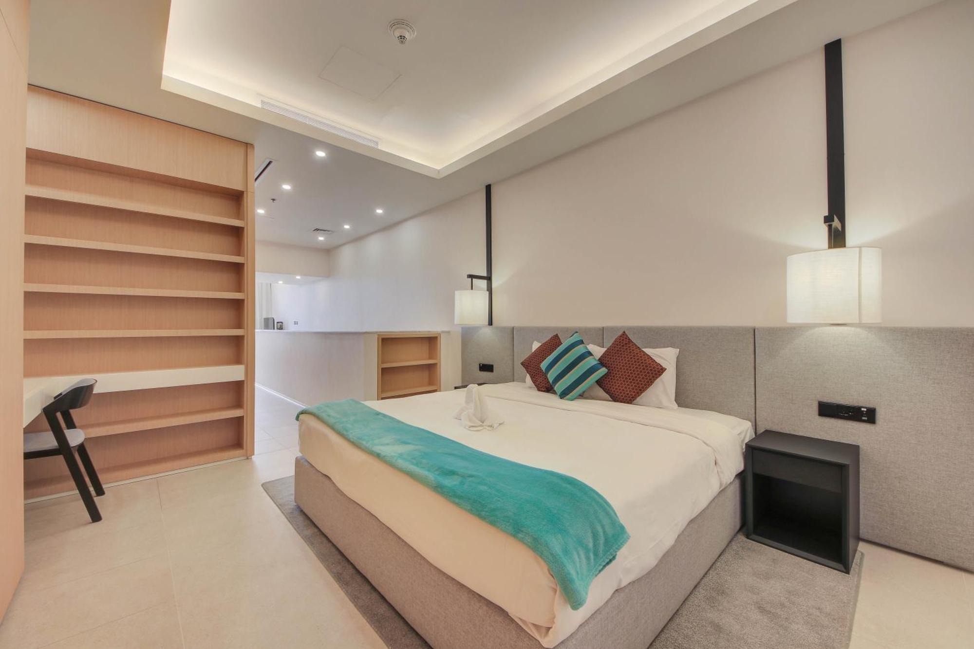 Luxe Getaways Royal Amwaj Palm Jumeirah Resort Apartment Holiday Home Dubái Habitación foto